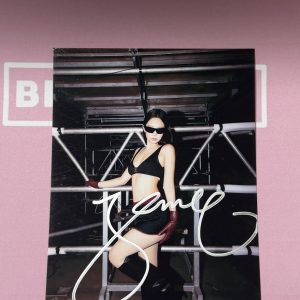 BLACKPINK Jennie Signed Photo 01