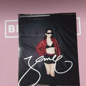 BLACKPINK Jennie Signed Photo 03