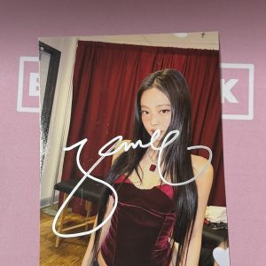 BLACKPINK Jennie Signed Photo 04