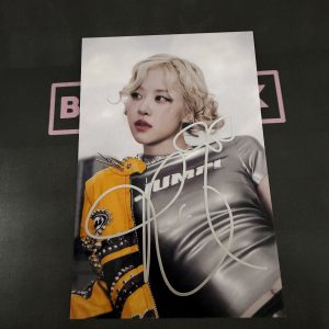 BLACKPINK Rosé Signed Photo 05
