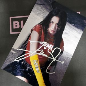 BLACKPINK Jisoo Signed Photo 07